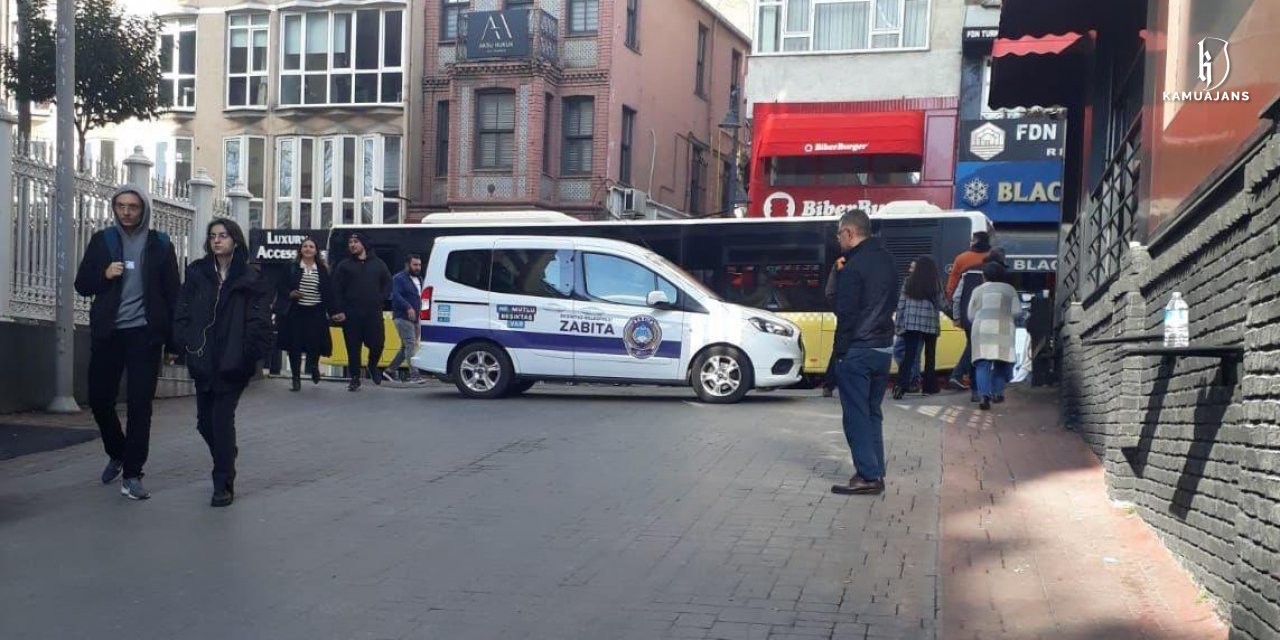 Beşiktaş Belediyesinin Bahçeşehir Üniversitenin Giriş Yolunu Kesmesine Anlam Verilemedi.