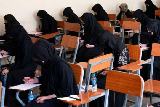Afganistan'da Kızlara Üniversite Sınavına Yasağı! Taliban Kesin Emir Verdi!