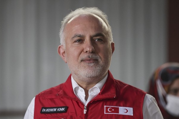 Kızılay Başkanı Kerem Kınık 12 şirketten maaş alıyor!
