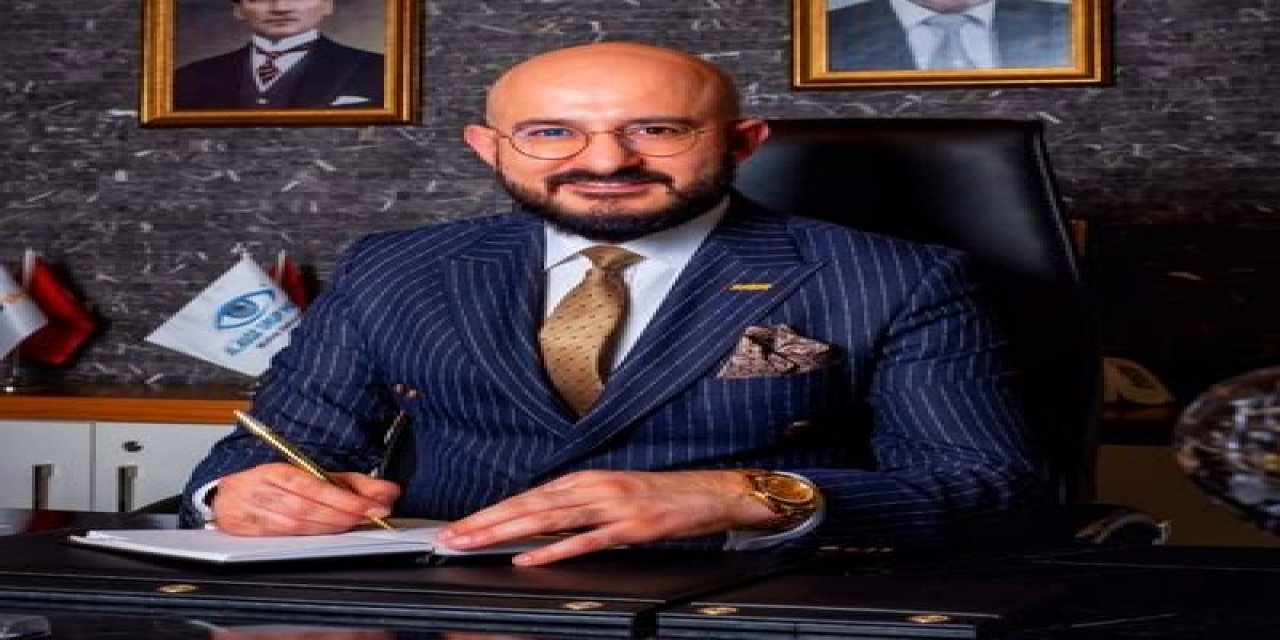 Kilitli kapının ardında ahlaksız teklif