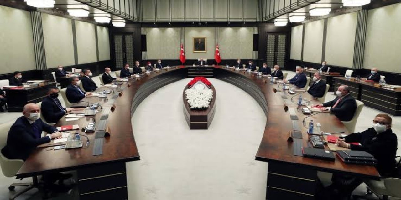 Yeni dönem kabinede kimler yer alacak? İşte kulis bilgileri..