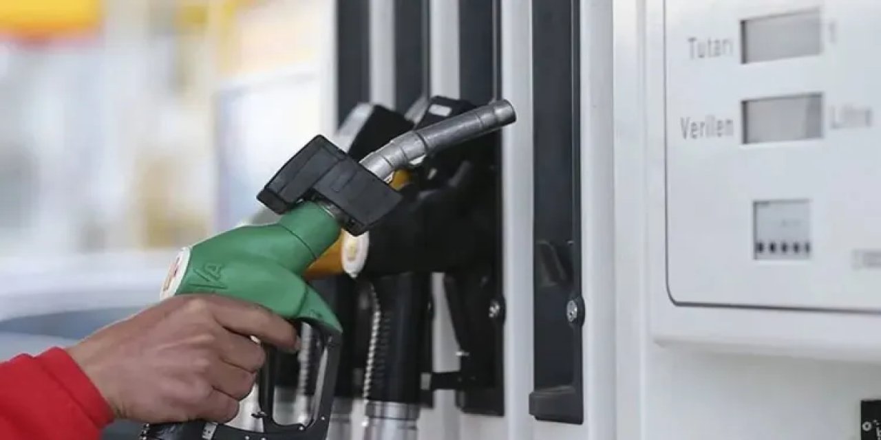 Araç sahipleri müjde! Benzine beklenen zam geri çekildi.
