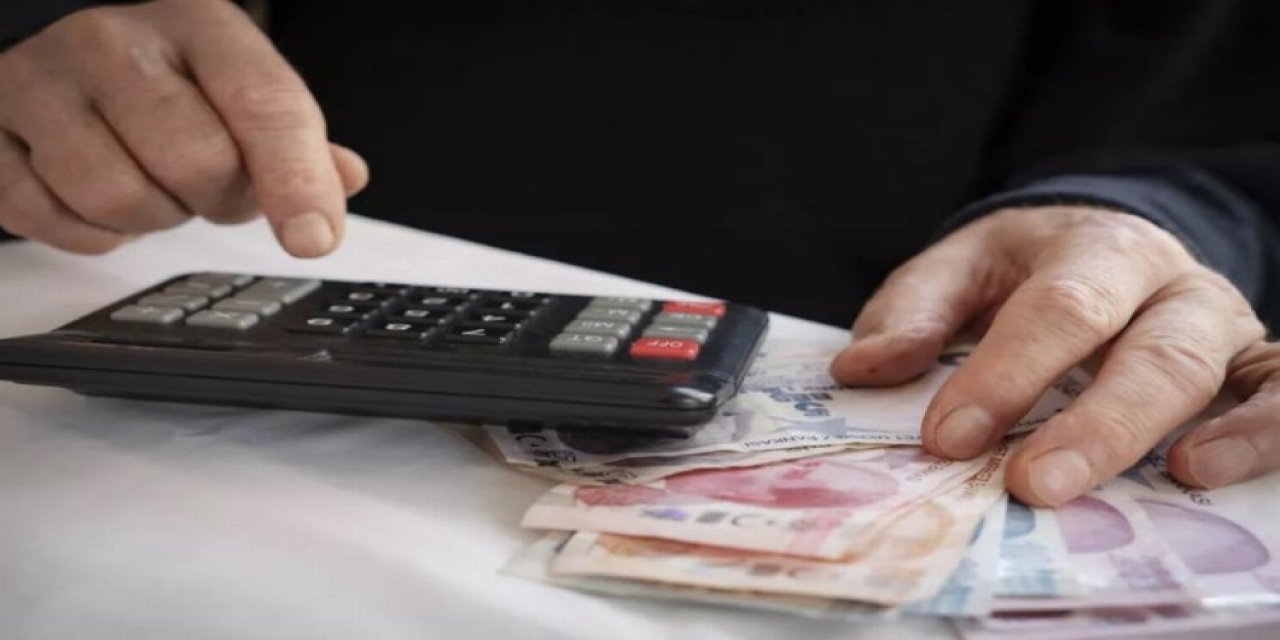 Milyonlarca emeklinin beklediği zam haberi belli oldu. İşte emekliler için yeni zam formülü