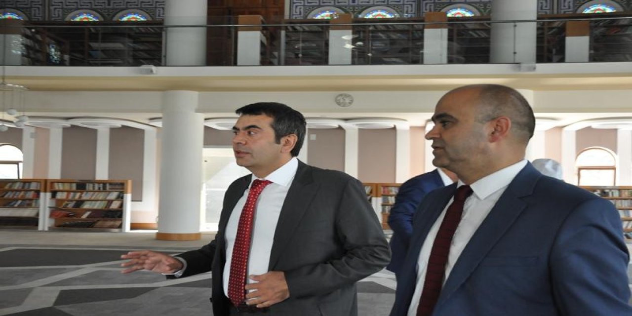 Bakan Yusuf Tekin Ömer Yahşi'yi İstanbul İl Milli Eğitim Müdürü Olarak Atar Mı?