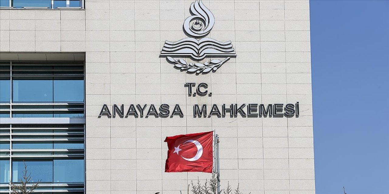 Öğrenciye 'Tayyipçi misiniz' diyen AYM raportörüne inceleme