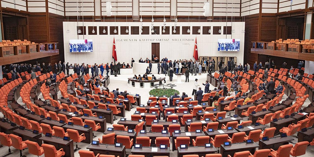 Meclis, 27 Temmuz tarihine kadar çalışma kararı aldı