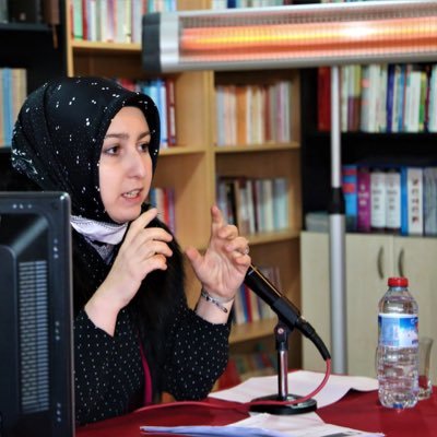 MEB Avrupa Birliği ve Dış İlişkiler Genel Müdürü Olarak Atanan Tuba Korkmaz İngilizce Biliyor Mu ?