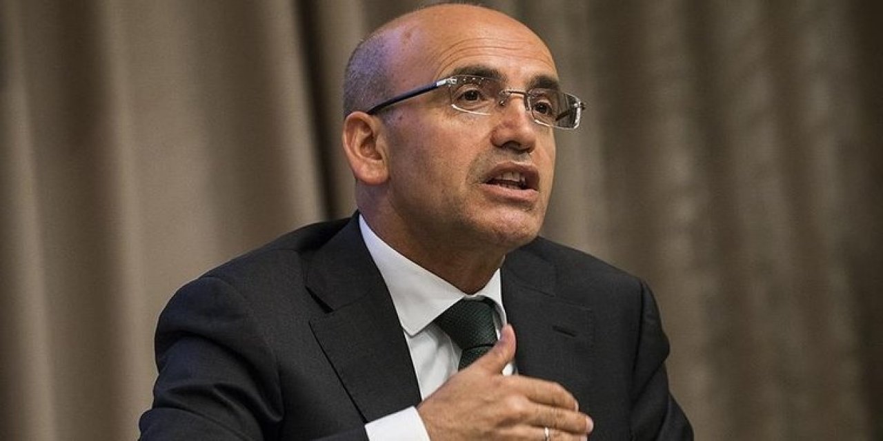 Bakan Mehmet Şimşek'e canlı yayında olay tepki: ''Ben salak mıyım ?''