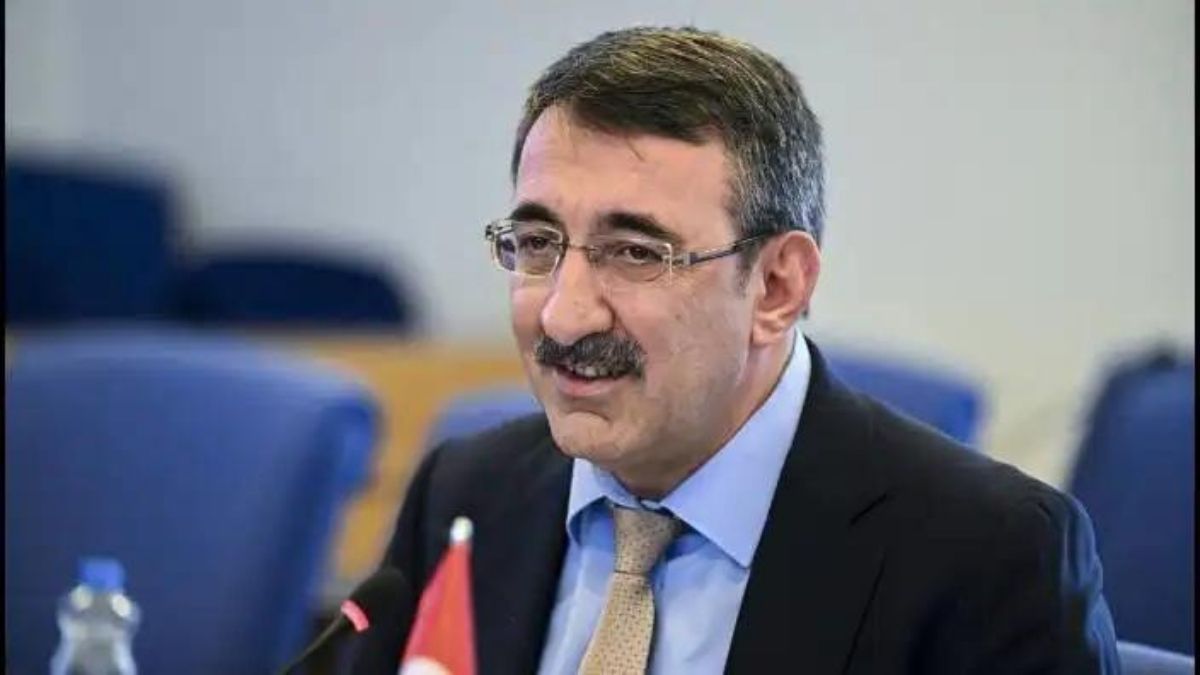 Cumhurbaşkanı Yardımcısı Yılmaz, vergideki yapıya değindi: OVP planını anlattı