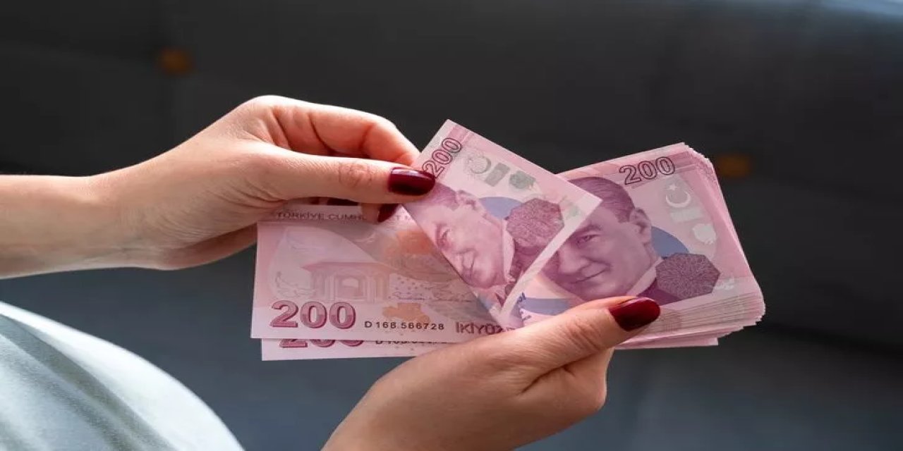 PTT'den kadınlara aylık 1000 TL destek! Devletin yardım eli bu defa kadınlara uzanıyor