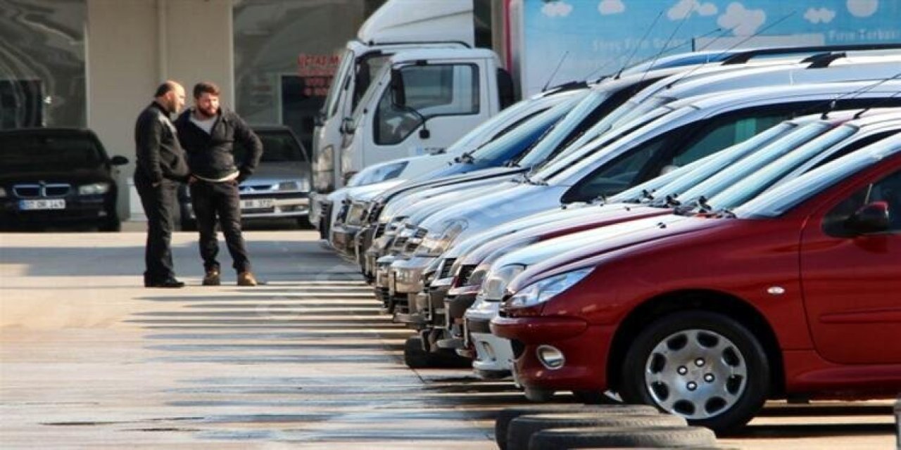 Araç alacaklar dikkat! Önlemler, faiz ve doların düşüşü fiyatları aşağıya çekiyor…