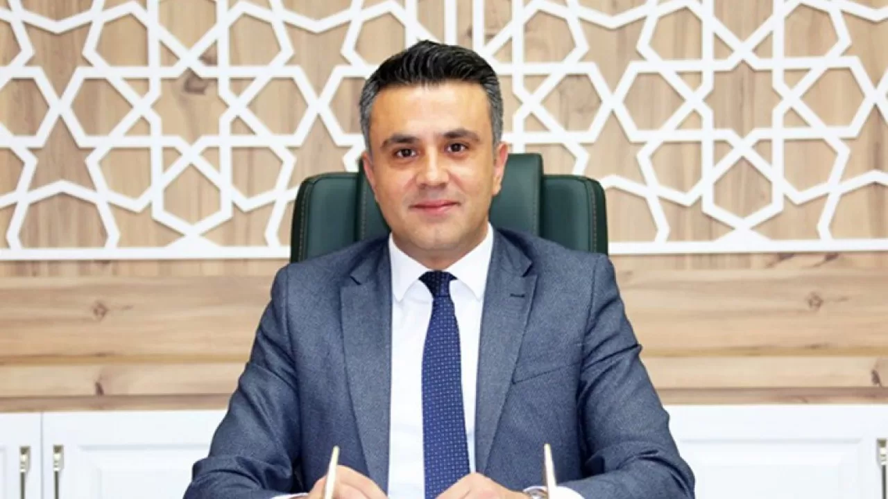 Denizli İl Milli Eğitim Müdürü Emre Çalışkan Oldu.