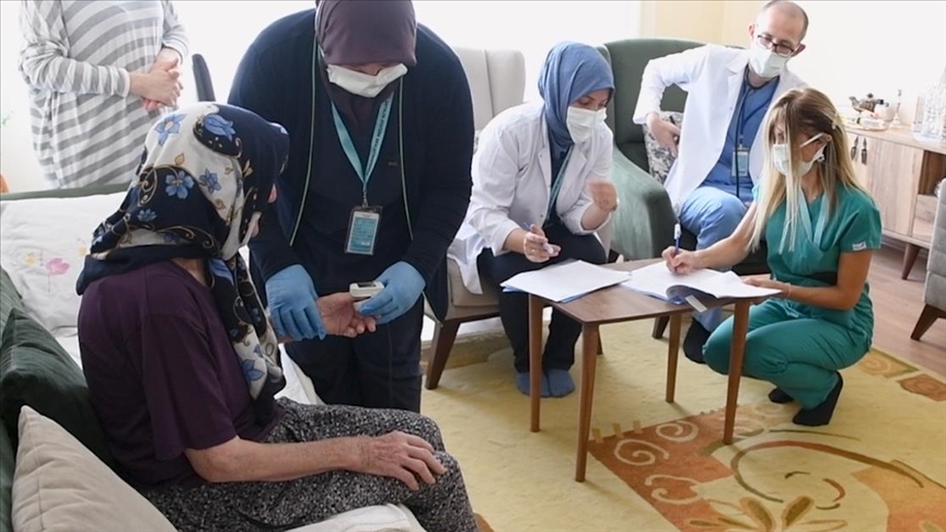 Sağlık Bakanlığı Sağlıklı Yaş Alma Merkezlerini 54 İlde Hizmete Sundu!