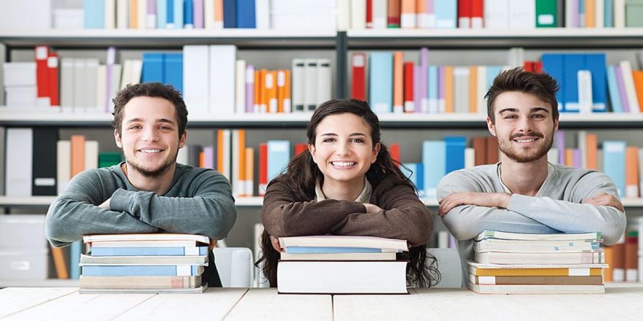 Üniversite öğrencilerine Akbank'tan 600 TL hediye! İşte detaylar...