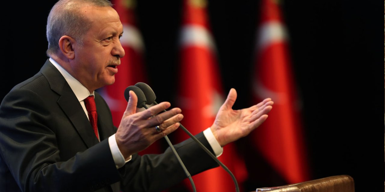 Cumhurbaşkanı Erdoğan'ın Başkanlığında toplanan kabine, enflasyonla mücadele ve emekli maaşlarına yönelik düzenlemeleri ele aldı