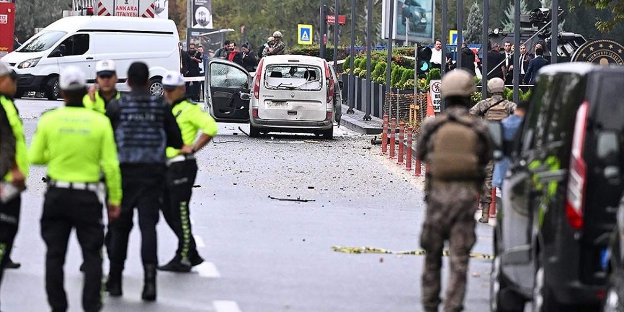 Ankara'da İçişleri Bakanlığına bombalı saldırı girişimi