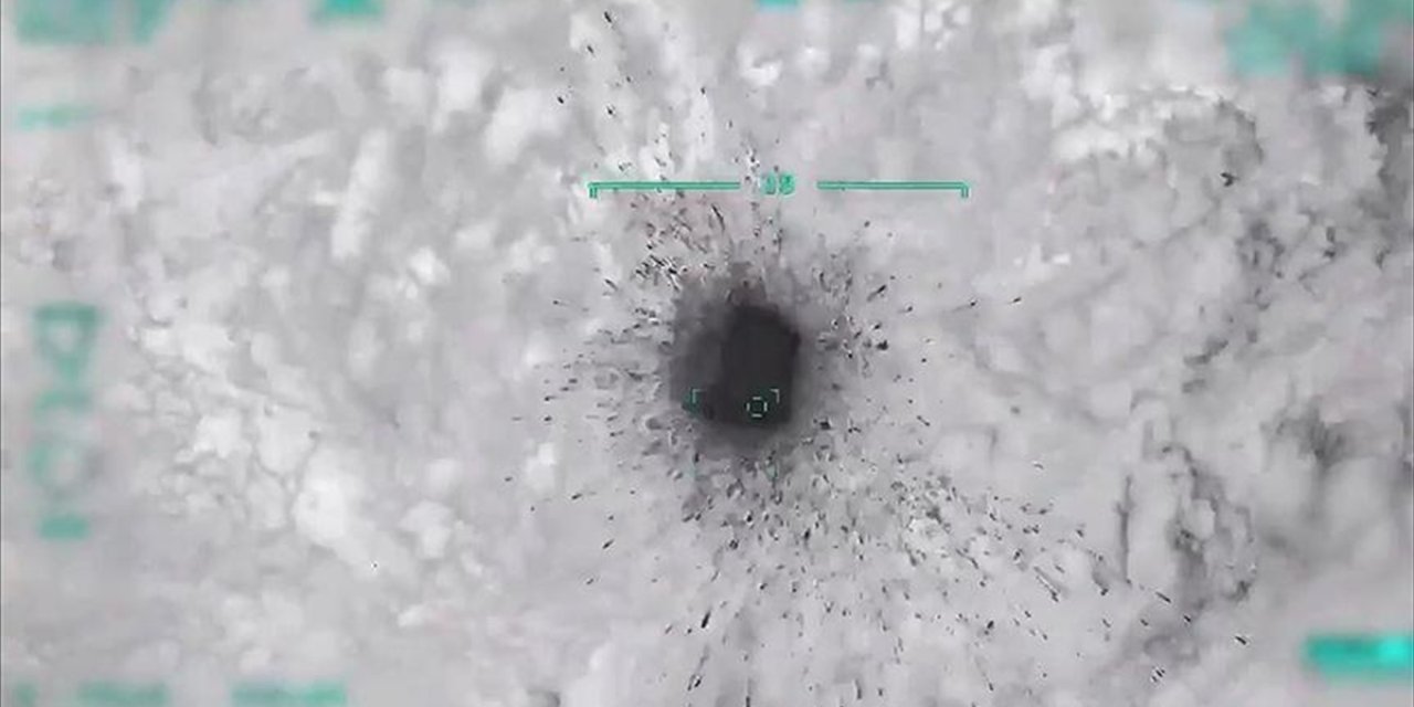 MİT, terör örgütü PKK/YPG'nin Suriye'deki mühimmat depoları ve saldırı birimlerini vurdu