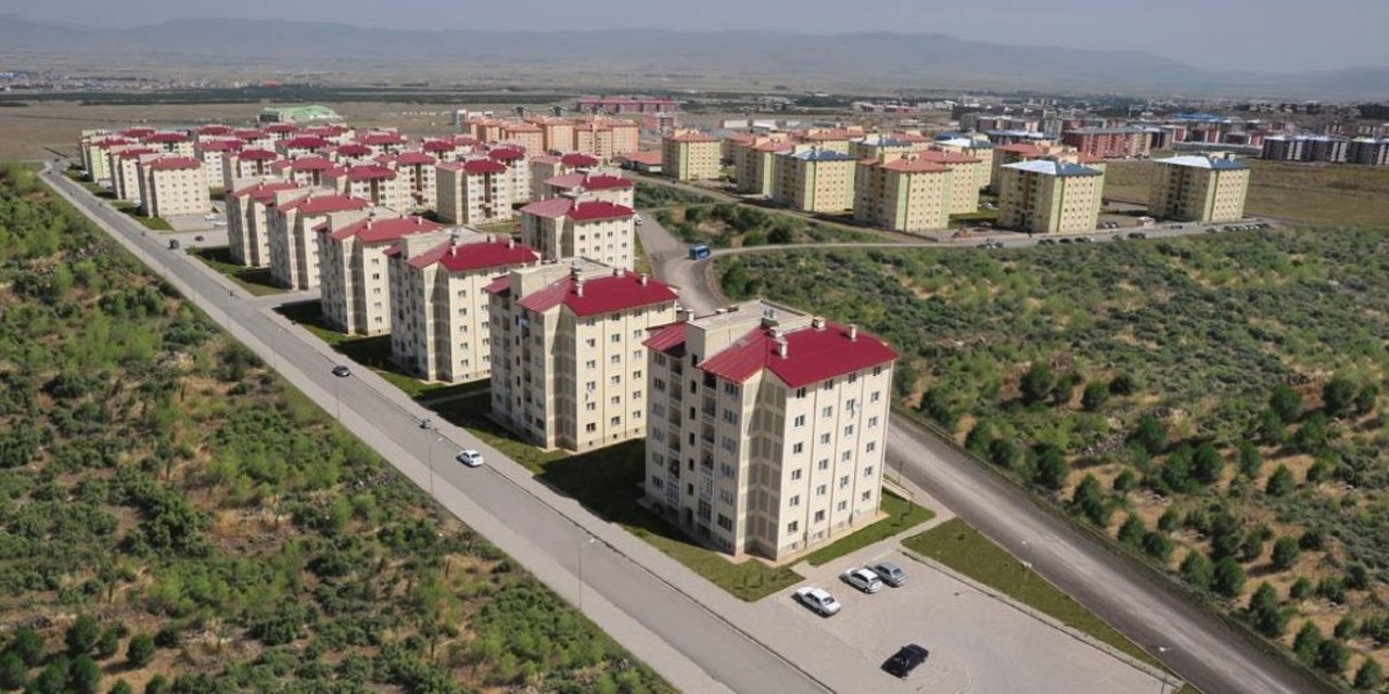 TOKİ'den Orta Gelirli Vatandaşlara Konut Fırsatı: Düşük Peşinat ve Uzun Vadeli Taksitlerle Ev Sahibi Olma Şansı!