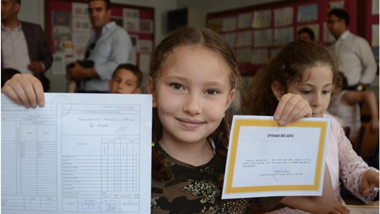 Öğretmenden örnek sözler! 2024 Birinci dönem öğretmen karne görüşleri!