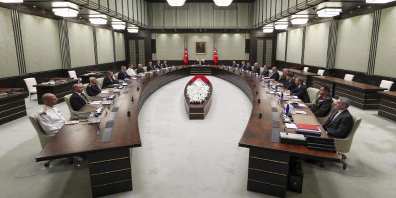 Devletin Gizli Anayasası Güncelleniyor: Kırmızı Kitap Yeniden Yazılıyor!