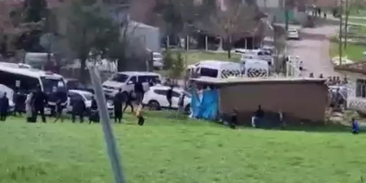 Diyarbakır’da oy verme işlemi sırasında kavga: 1 Ölü Çok sayıda yaralı var!