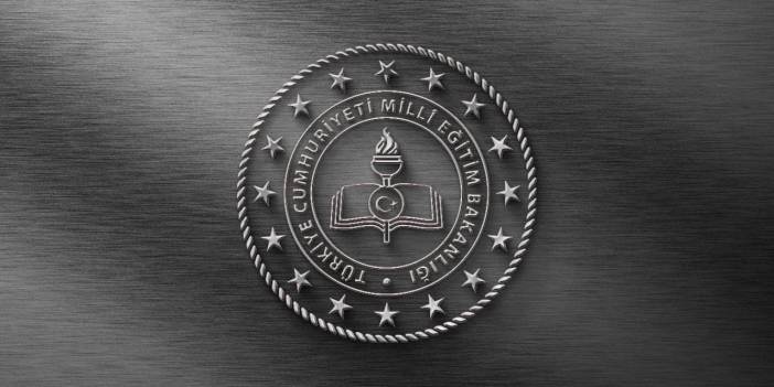 Yüzüne Sıcak Çay Dökülen Öğretmenin Okulunda Öğretmenler Tekme Tokat Birbirine Girmiş