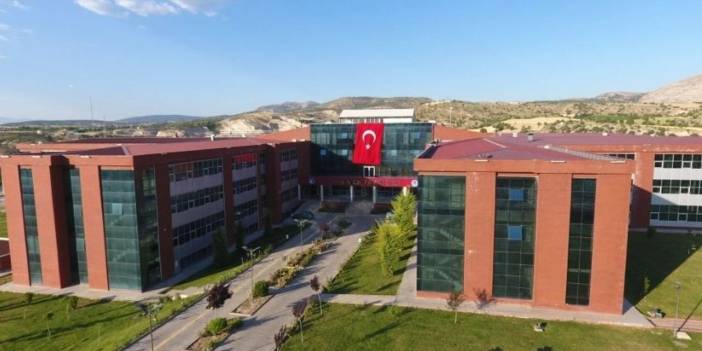 MAKÜ En Az Lise Mezunu Personel Alacağını Duyurdu! İşte Mezuniyete Göre Kontenjan Dağılımı ve Unvanlar