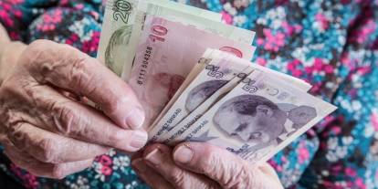 Emeklilere büyük müjde: Ücretsiz hizmetler başlıyor!