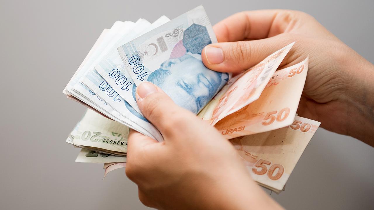 2025/03/14/ogretmenlere-odenecek-zamli-sendika-ikramiyeleri.jpg