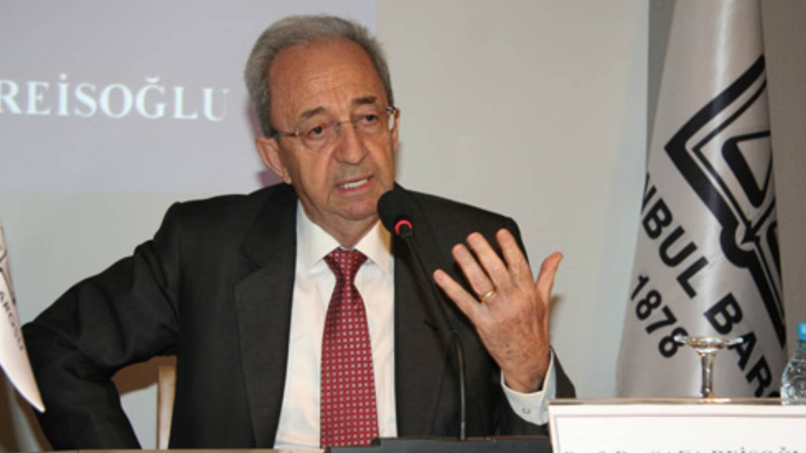 bakan.jpg