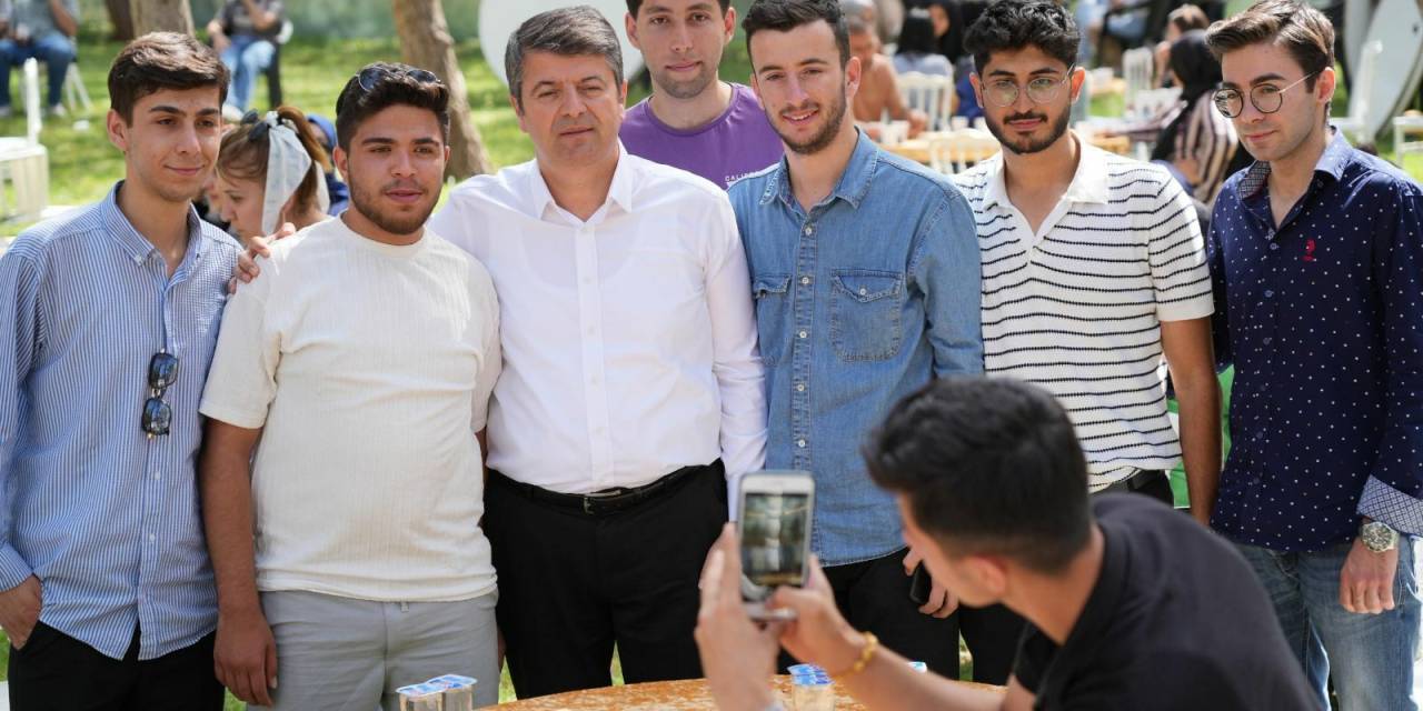 niversiteliye-13-bin-lira-verecek-sartlari-belli-oldu-3.jpeg