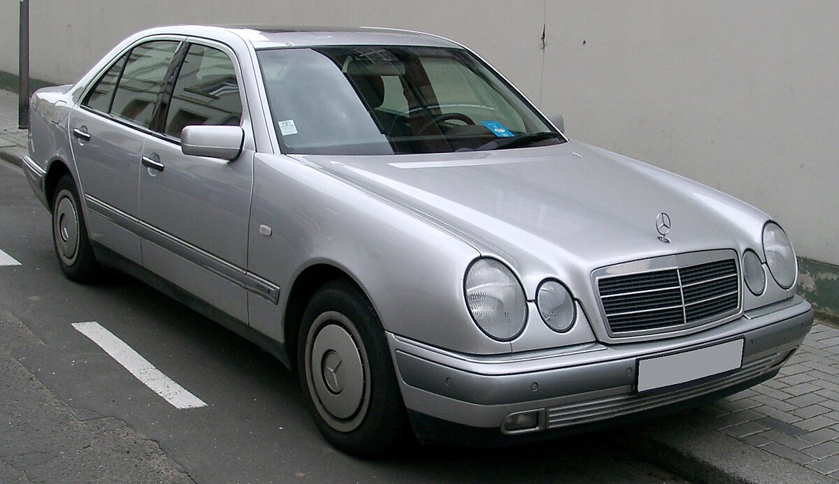 mercedes-e210-dusuk-km-001.jpg