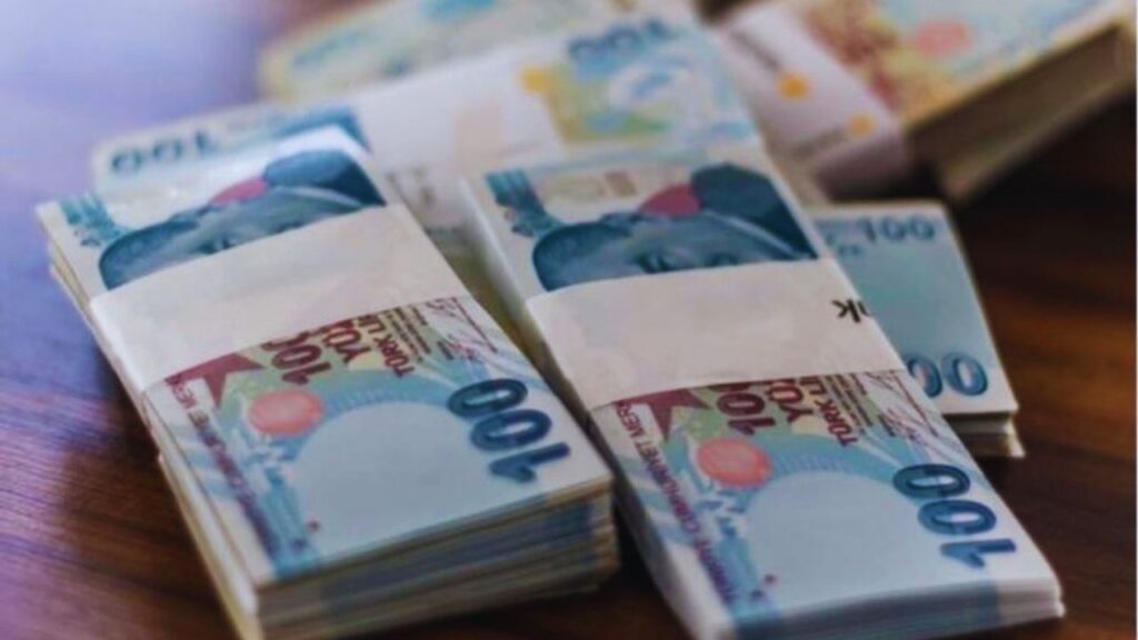 Emeklilikte Yaş ve Prim Tablosu Açıklandı: 1999-2008 SSK Girişi Olanlara 47 Yaşında Erken Emeklilik