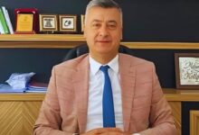 İlköğretim Haftasında Gerginlik: CHP'li Başkan Milli Eğitim Müdürü'nü Eleştirdi, Vali Cevap Verdi