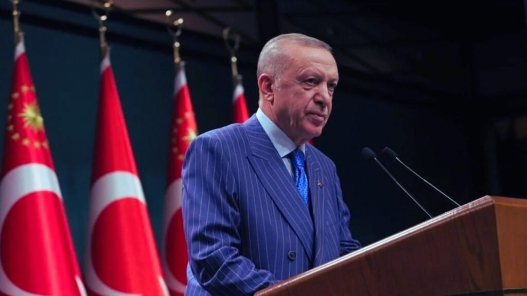 AK Parti’de Peş Peşe İstifalar: 5 İl Başkanı Görevden Ayrıldı